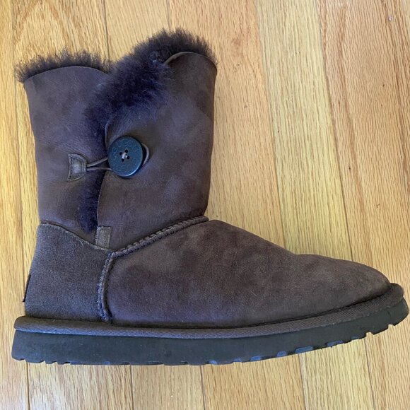 UGG Australia Bailey Button Boots Women’s Size 8 Chestnut Brown Suede Shearling - Picture 8 of 11